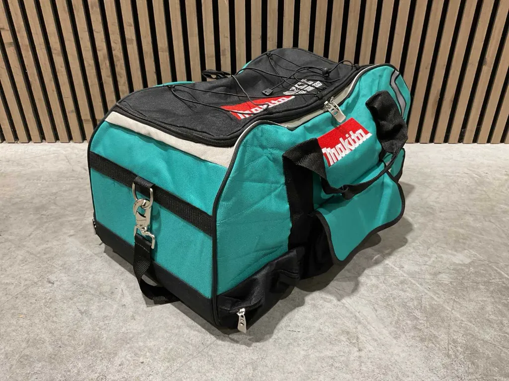 6abb1089-76b1-4453-b0d2-3b70c4e4ecc4.webp