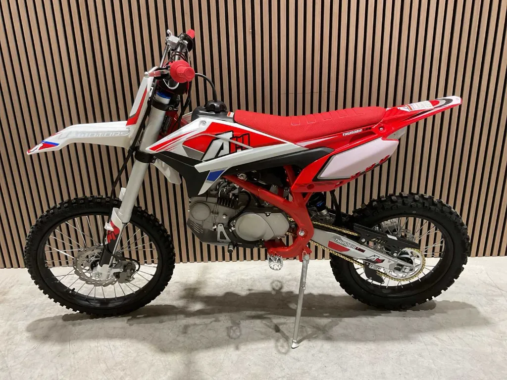 bf4b020f-8174-4449-b1e2-96517e6a9c13.webp