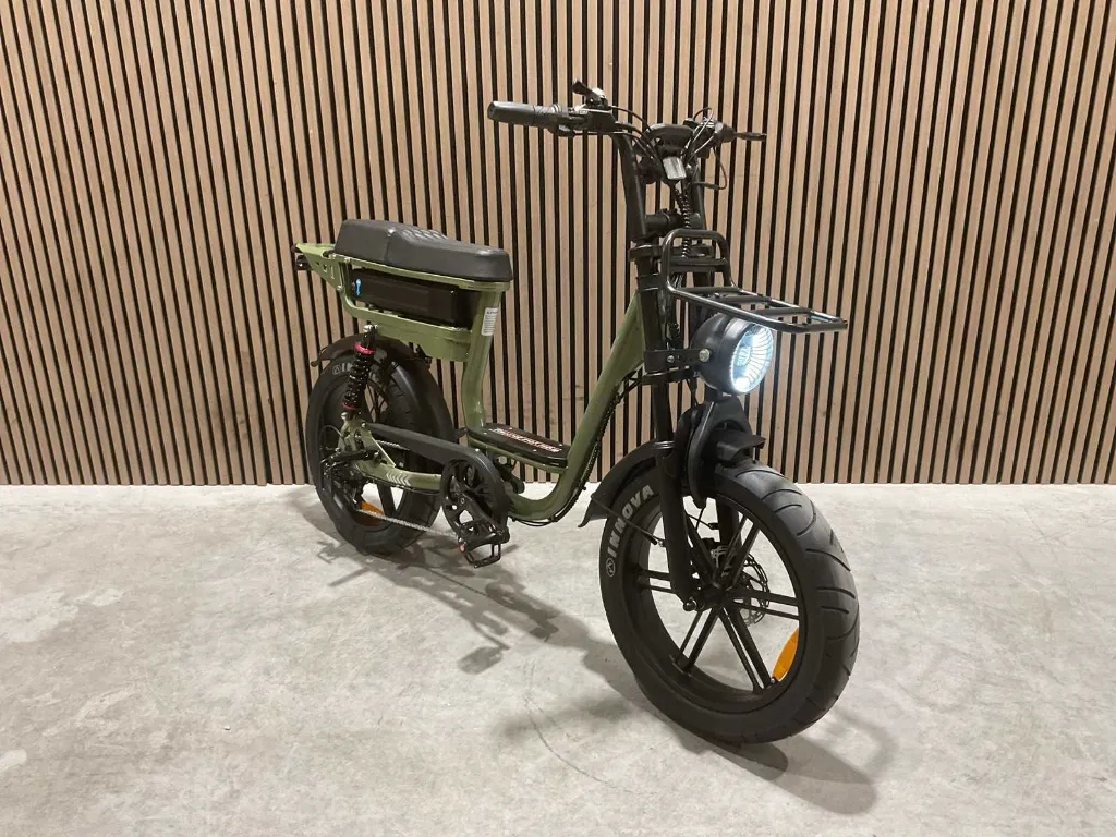 df013ae9-8ef6-40ad-af8f-d91b776613ff.webp