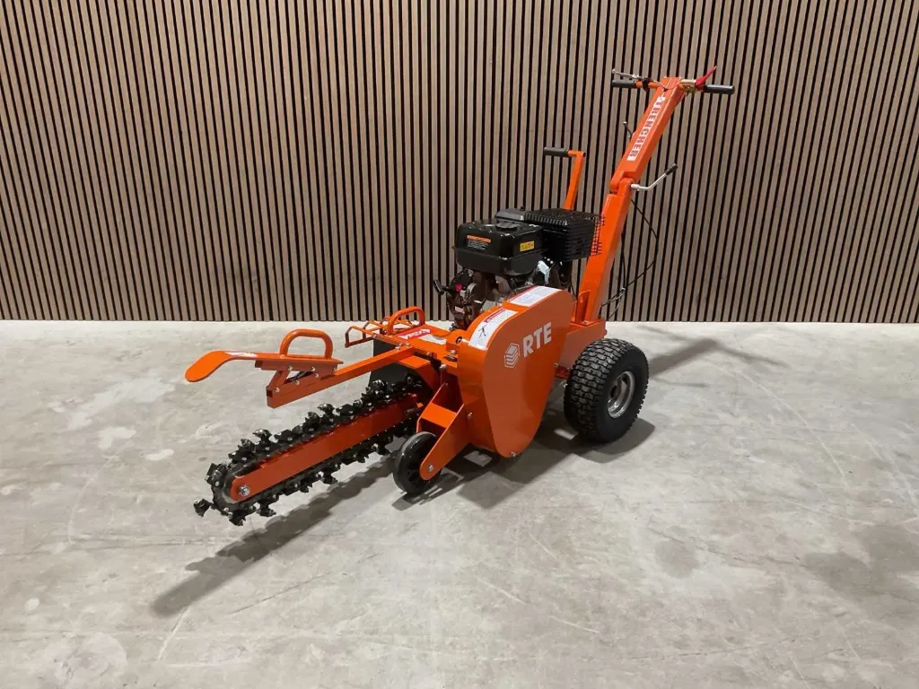 [00341] Sleuvengraafmachine | 6776 -GBT-150 | Oranje | RTE