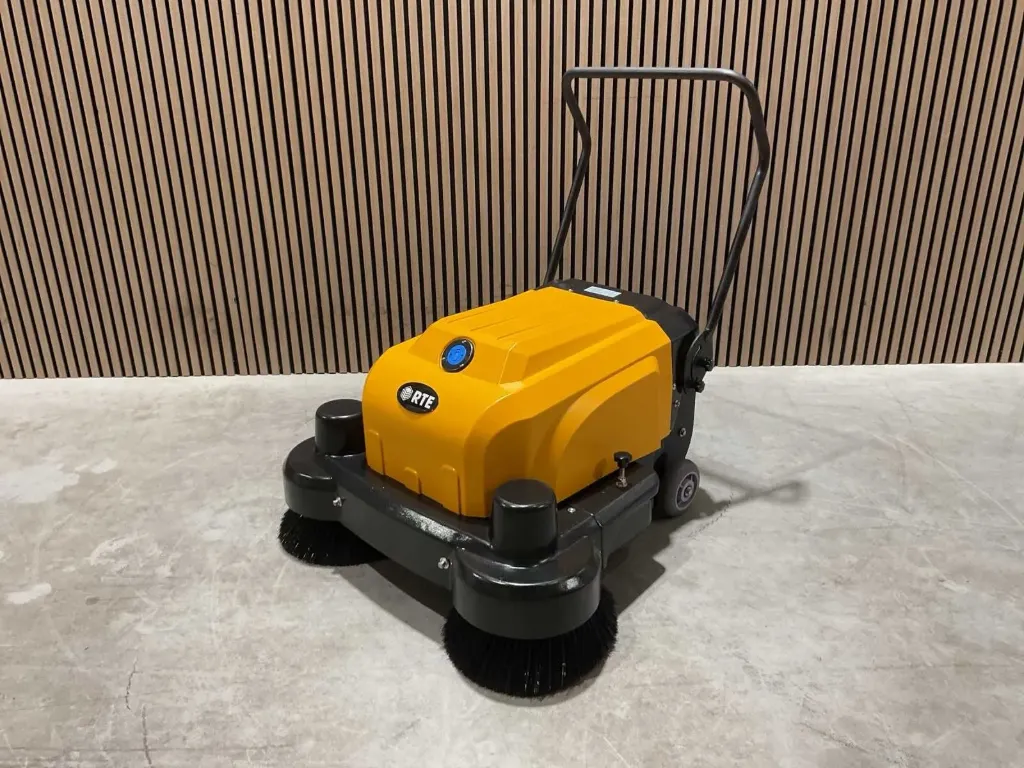 [00343] Veegmachine | MS30 | RTE  