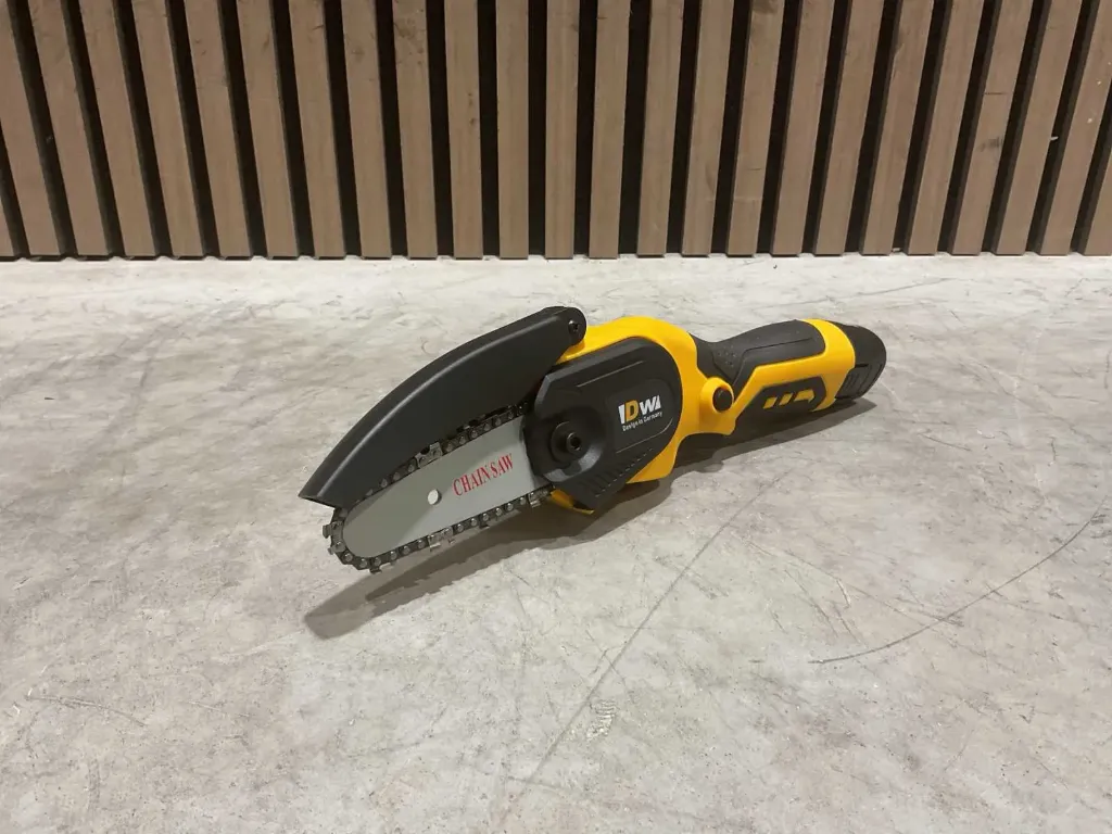 [00623] Accu Handkettingzaag | BS8020 | Zwart Geel | DW