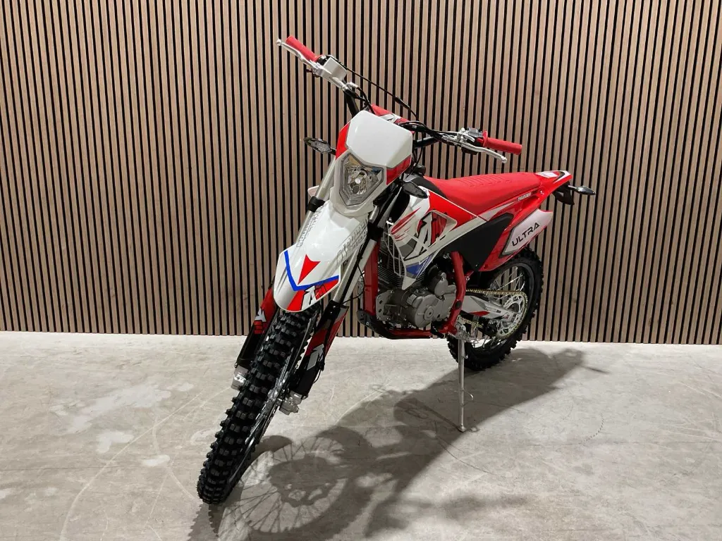 [01165] Crossmotor Thunder 300cc | AGB40 | Rood | Ultra Motocross