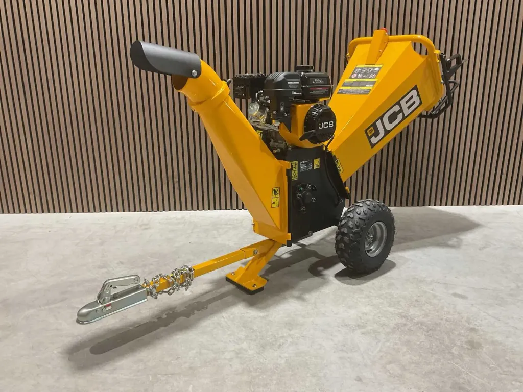 Houthakselaar 224 cc | CH-75100P | Geel | JCB