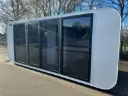 Tiny house / Atelier / Kantoor Badkamer in midden en bed rechts | Eco 6000 A | Wit | Stahlworks
