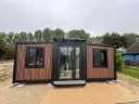 Mobiele woonunit / Tiny house 36,5 m2 2 | slaapkamers, badkamer en keuken | Bruine lat | Rhino Houses